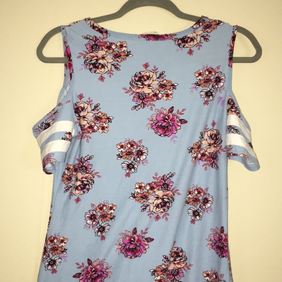 Dress 👗 - Picture 7 of 11